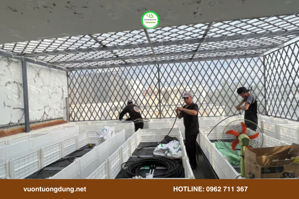 thi-cong-vuon-rau-chau-ghep-tphcm1